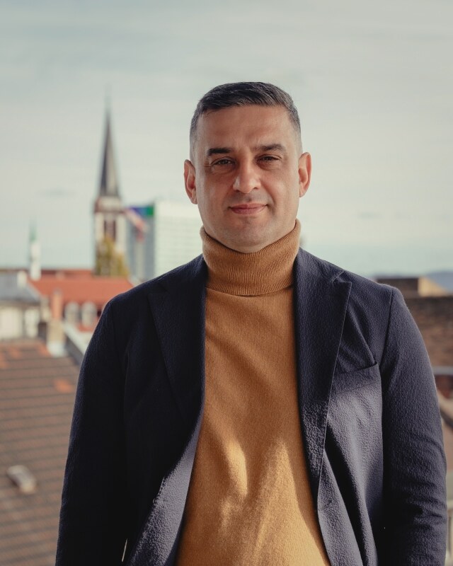 Tünay Bakar, Principal von Löwenstein Concept